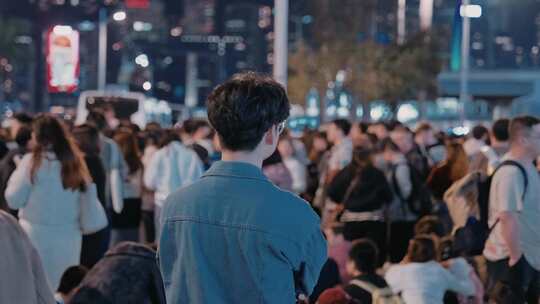 香港跨年夜人头蹿动街景