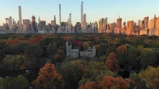 城市航拍纽约中央公园地标曼哈顿摩天大楼云