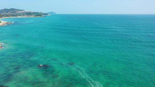 海南万宁石梅湾日月湾冲浪风光大海航拍