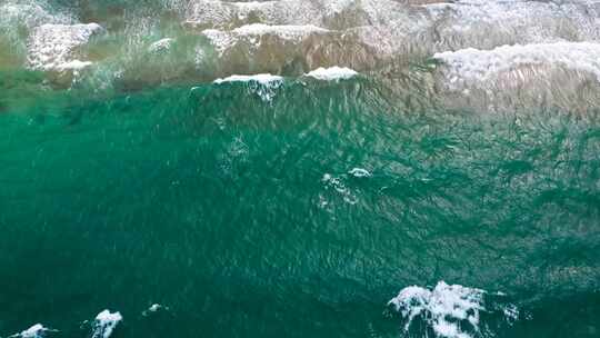 海浪礁石沙滩海