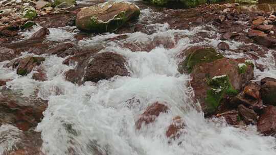 水花石头溪流河流