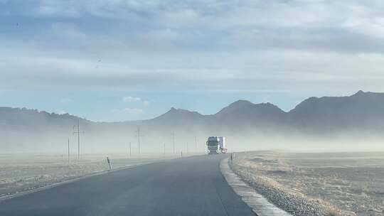 西藏高原自驾游车窗外风景视频