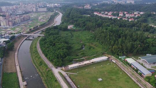 航拍深圳龙华区观澜园林绿化及居住区绿化