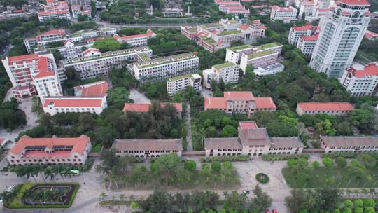 航拍厦门大学建筑