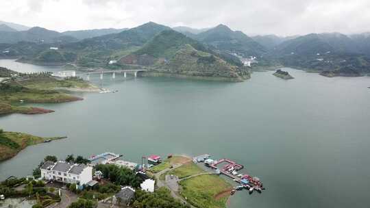 上庸湖面巡游