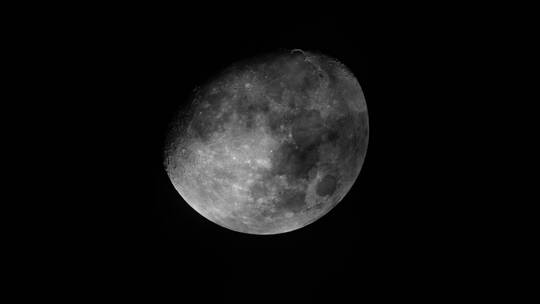 4K超大月亮云中月延时视频素材模板下载
