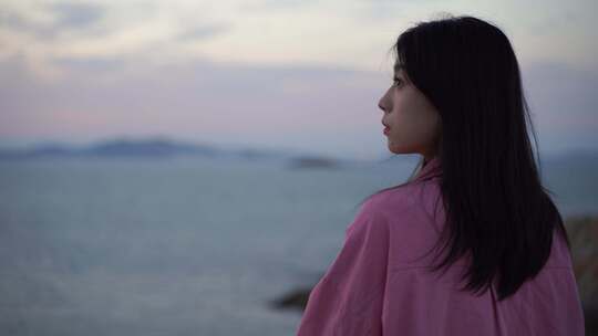 美女站在海边看海伤感孤单失落情绪短片mv视频素材模板下载