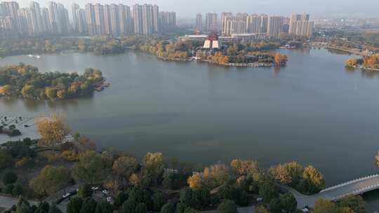 山东枣庄东湖公园中兴阁2023年11月冬季景色视频素材模板下载
