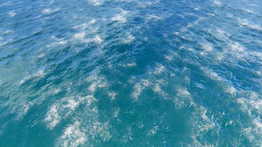 4k 波浪翻滚的太平洋海平面