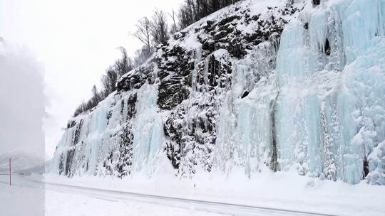 4K冬日风景雪景雪山云彩公路