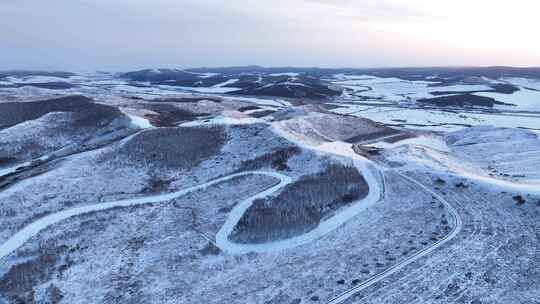 山野雪景暮色彩云