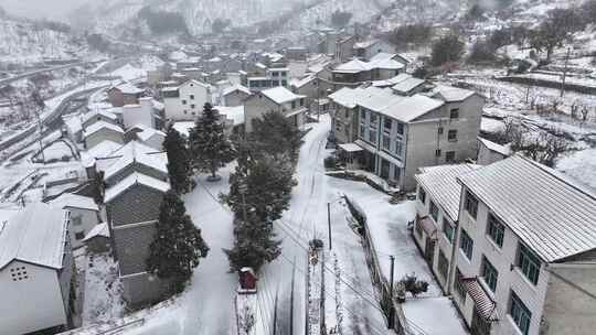 村落雪景俯瞰