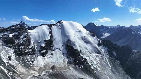 雪山山脉