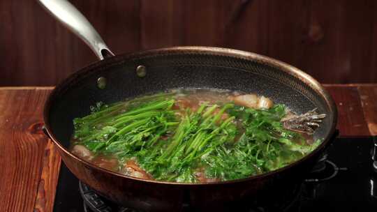 特色家常菜葱烧燕鲅鱼烹饪过程