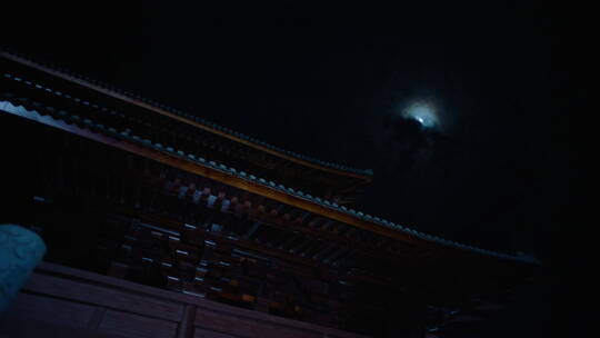 月亮夜晚