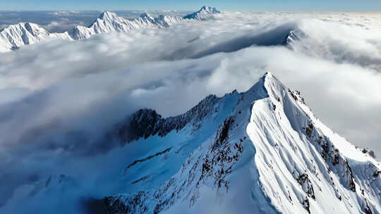 高山云海雪峰云雾