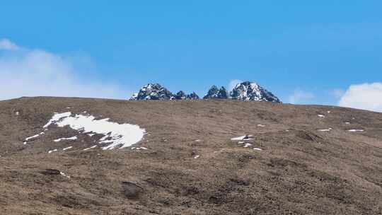 4k航拍青海久治年保玉则雪山