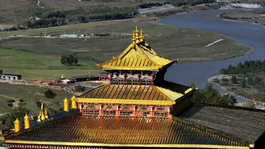 四川甘孜县吉祥严绕寺金顶航拍