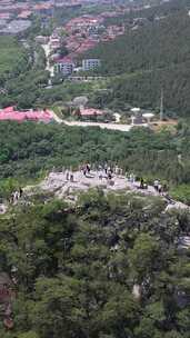 竖版航拍山东济南千佛山4A景区