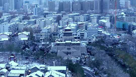 航拍济南解放阁雪景济南雪景