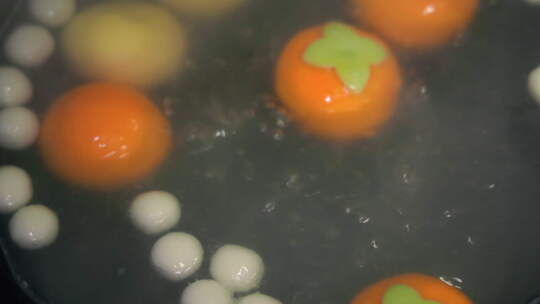 中国特色元宵节煮柿柿如意汤圆