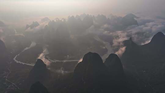 桂林漓江风光 烟雨漓江