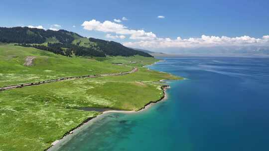 新疆赛里木湖草原湿地自然风光航拍