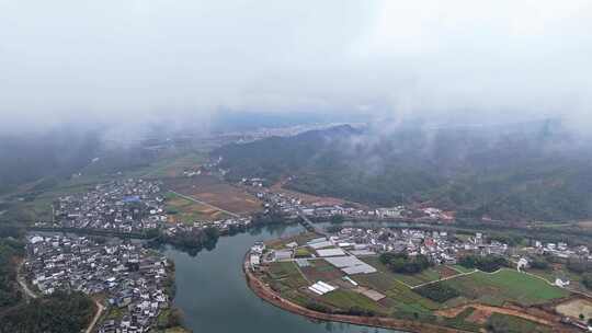 高空航拍安徽休宁县五城镇龙湾村