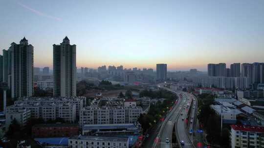 4K云南昆明城市清晨车流航拍视频视频素材模板下载