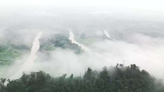 大雾中的龙凤溪（重庆北碚）