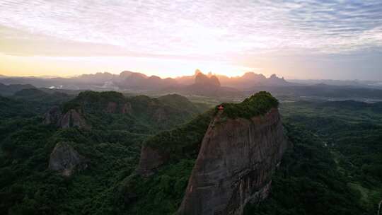 航拍韶关丹霞地貌丹霞山 阳元峰 长老峰景区