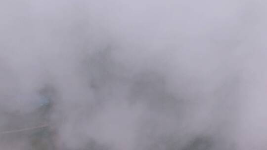 航拍江西农村天空的云雾