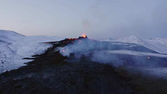 火山，喷发，熔岩，烟雾