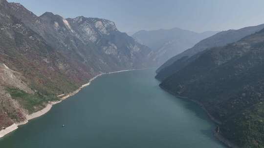 长江三峡巫峡红叶