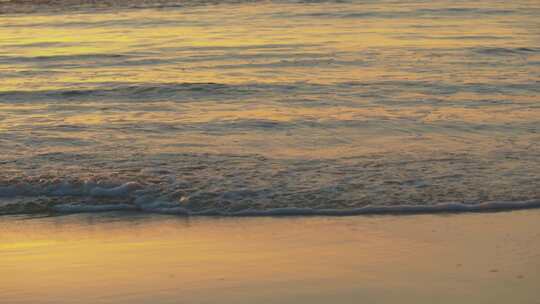 海浪海滩沙滩海边日落