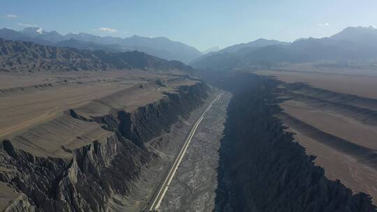 新疆旅行独山子大峡谷自然风光航拍
