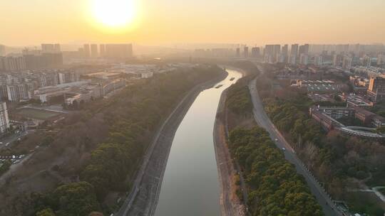 南京雨花台城市风光新秦淮河轮船运输航拍