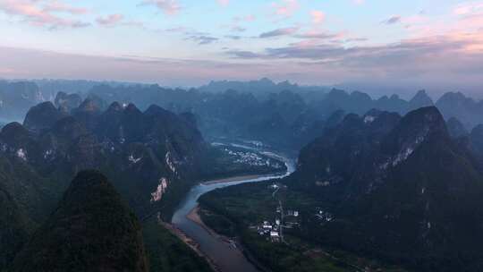 桂林阳朔群山