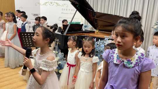 六一儿童节小朋友儿童钢琴音乐会