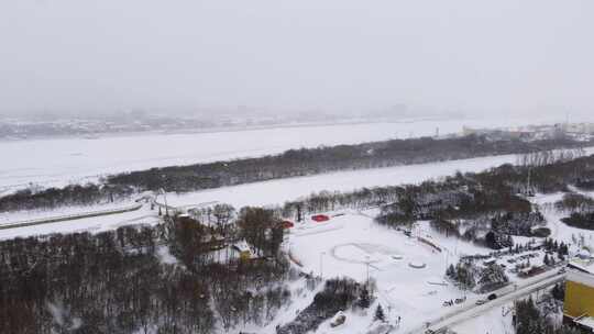 大雪覆盖整座城市