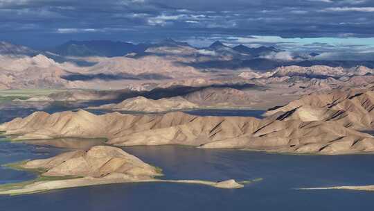 阿里地区班公湖