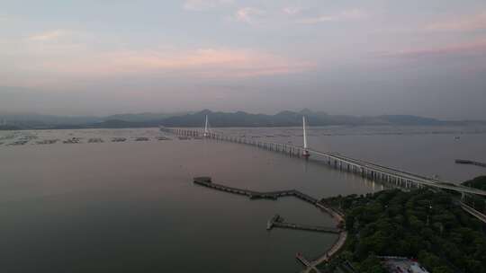 深圳湾大桥晨曦