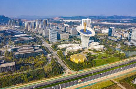 武汉光谷未来科技城地标“马蹄莲”大楼
