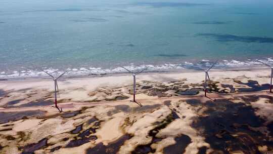 巴西标志性的雨水湖和沙丘。Lencois Maranhens巴西。