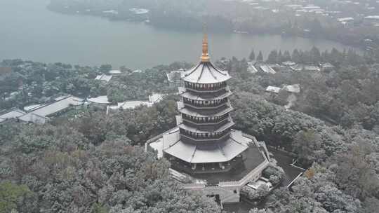 杭州西湖雷峰塔雪景