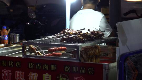 路边摊 宵夜 美食 街边 路边 地摊 小贩