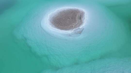 青海海西大柴旦翡翠湖碧水航拍视频