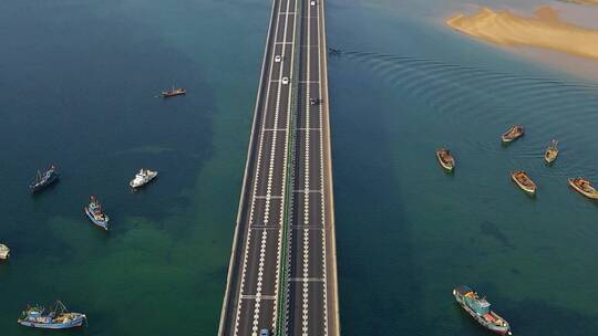 航拍威海双岛湾公路跨海大桥