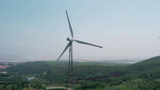 4k 航拍户外田园涡轮风力发电机