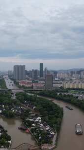 竖版航拍江苏苏州寒山寺历史文化建筑